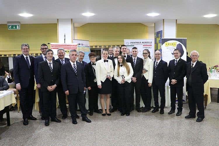 (Concorso Caroli Hotels per alberghieri 
In gara 80 ragazzi da 20 Istituti)