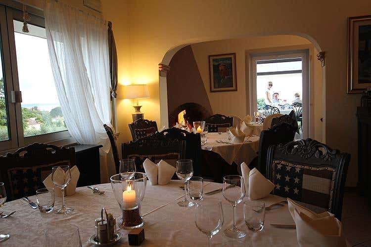 Cucina del territorio con sapori etnici 
al Ristorante Montefelice di Bardolino