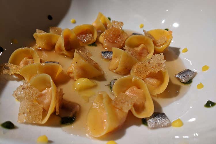 (Cucina mediterranea d'autore 
Il tocco di Solofra al Savoy Beach)