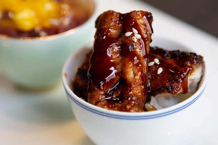 (Cup Sushi da Berimbau a Milano 
Giappone e Brasile in una piccola tazza)