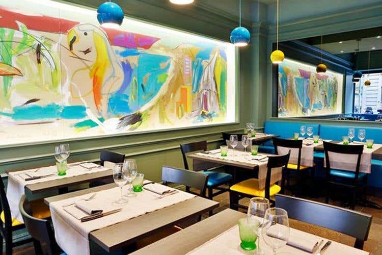 (Cup Sushi da Berimbau a Milano 
Giappone e Brasile in una piccola tazza)