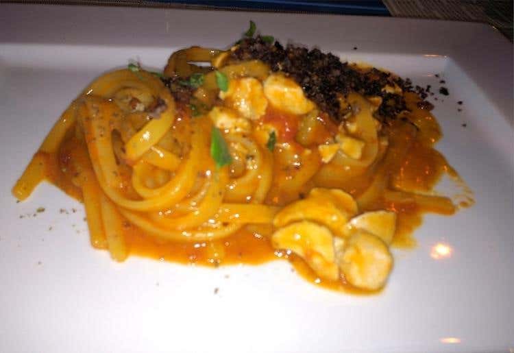 Linguine alla puttanesca di ricciola