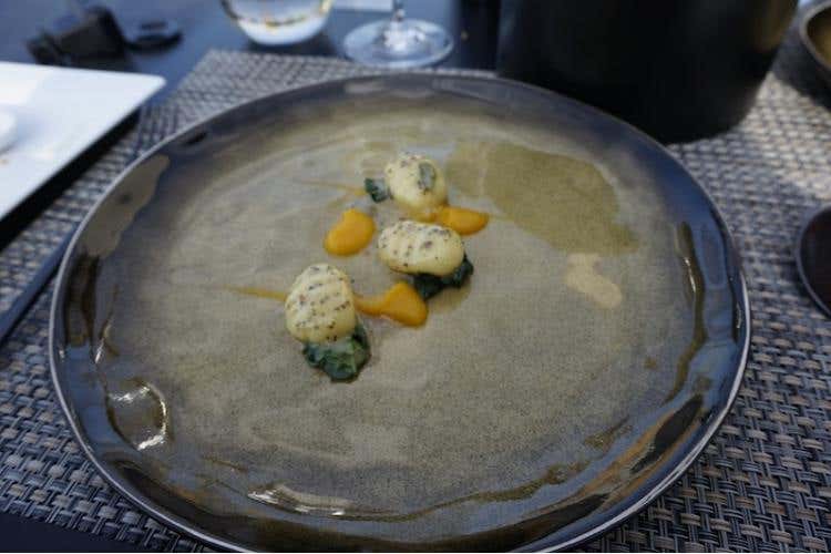 Gnocchi di patate, crema di zucca, spinaci e tartufo