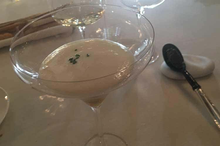 Uovo all’uovo (Da Vittorio, dall'inizio alla fine 
Un viaggio tra ricordi e ricette)