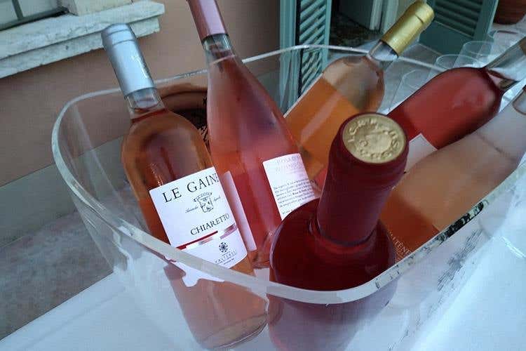 (Dal lago di Garda al mondo intero 
Un altro passo per dare dignità ai rosati)