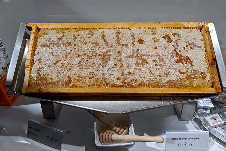 (Dalla colazione al pesce fresco 
I prodotti dal mondo di Woerndle)