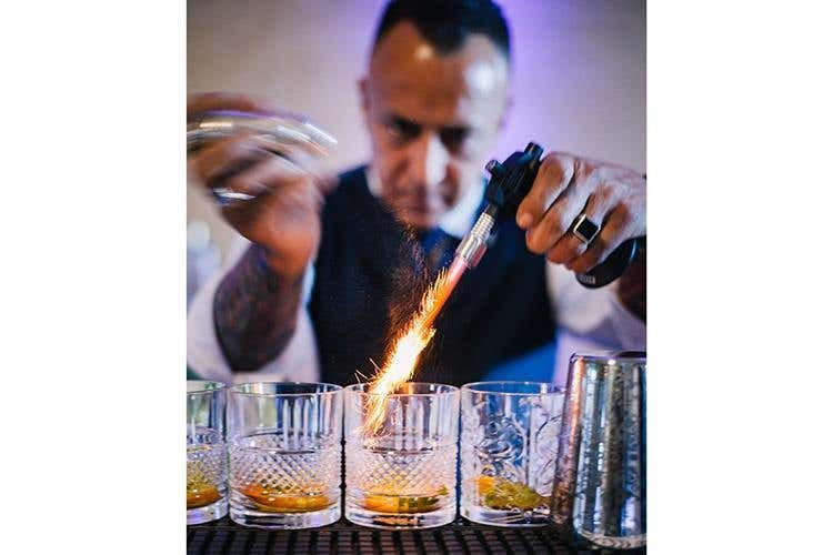 (Del Monaco accende Artimino 
Cocktail d'autore legati al made in Italy)