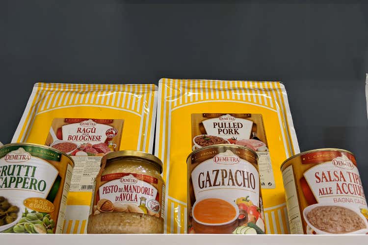 (Demetra, novità per la ristorazione 
Creme e ricette del territorio)