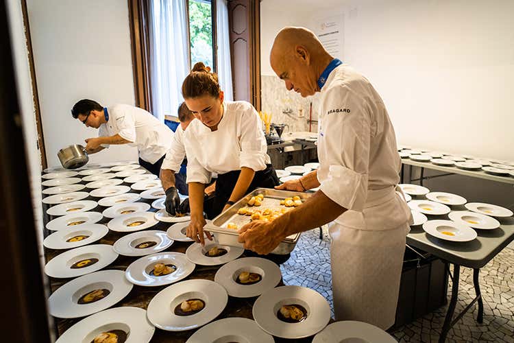 (Derflingher riparte col catering 
Alta cucina tra emozioni e dettagli)