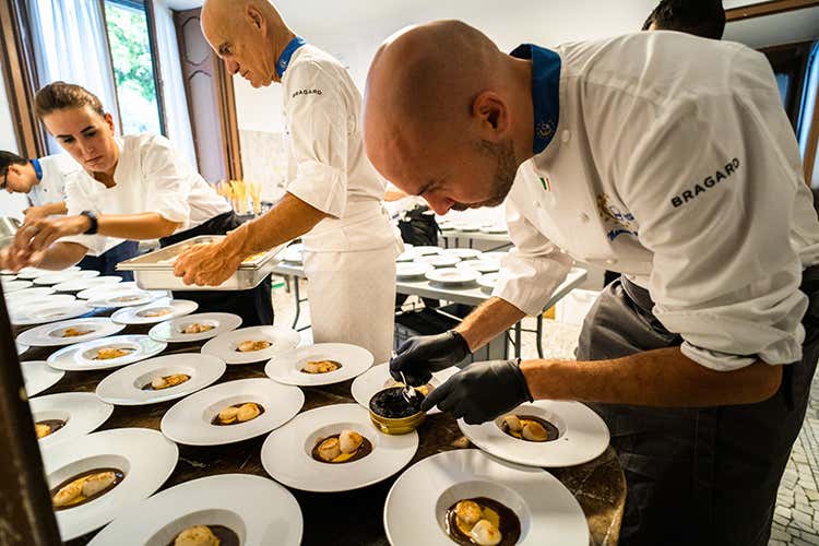 (Derflingher riparte col catering 
Alta cucina tra emozioni e dettagli)