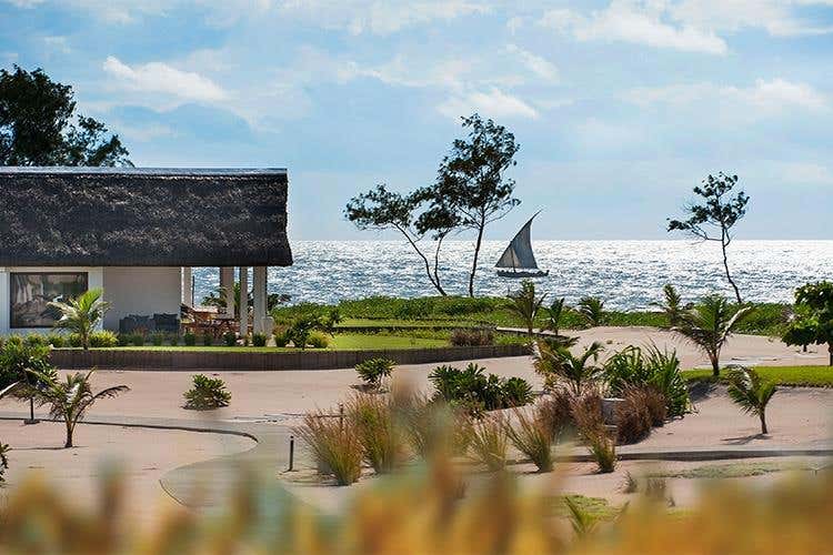 (Diamonds Mequfi Beach 
Relax e natura incontaminata)