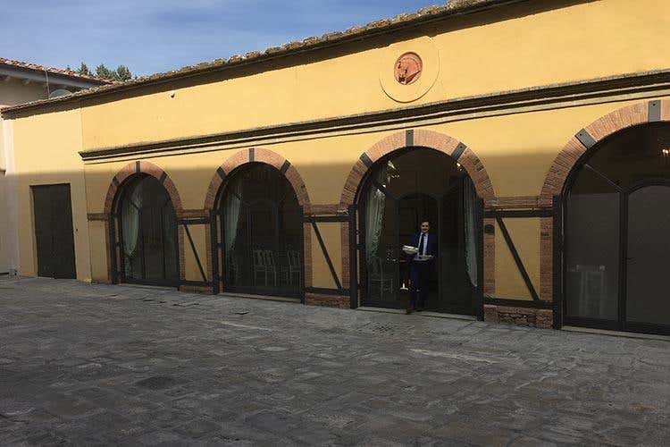 (Dievole, da cantina a wine resort 
Ospitalità ed enoturismo in Toscana)