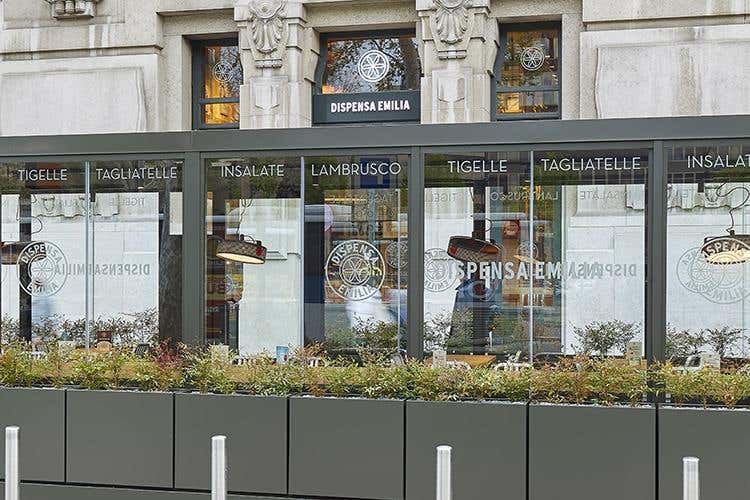 (Dispensa Emilia alla Centrale di Milano 
Tigelle e primi della tradizione in velocità)