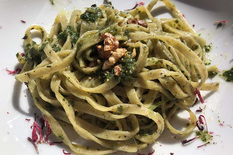 (Dolomiti d’autunno, colori e sapori 
valgono una vacanza insolita)