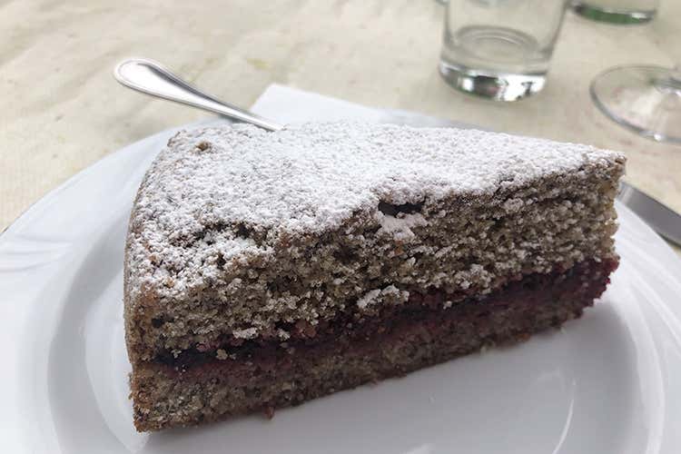 (Dolomiti d’autunno, colori e sapori 
valgono una vacanza insolita)