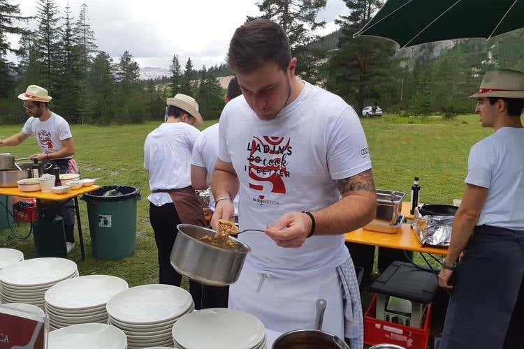 Matteo Metullio (Dolomitica, un successo la 4ª edizione 
Dieci cuochi per un picnic gourmet)
