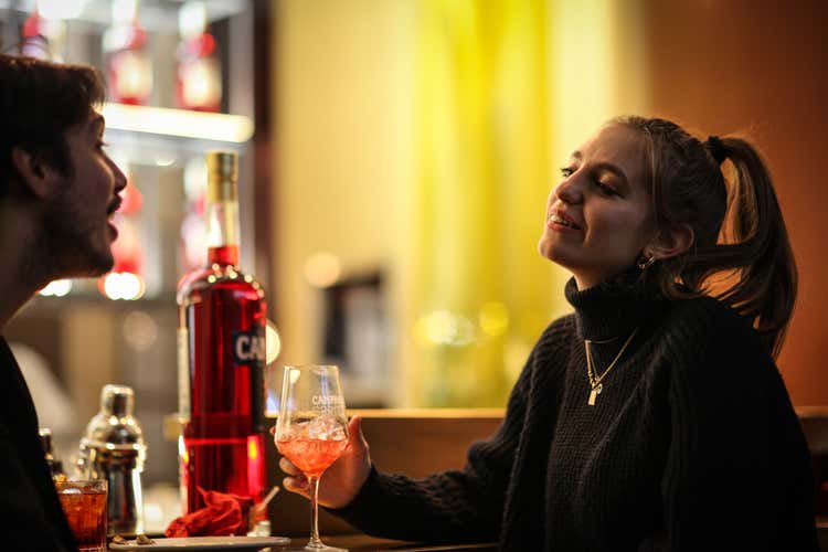 (Dry Milano si tinge di rosso 
per il centenario del Negroni)