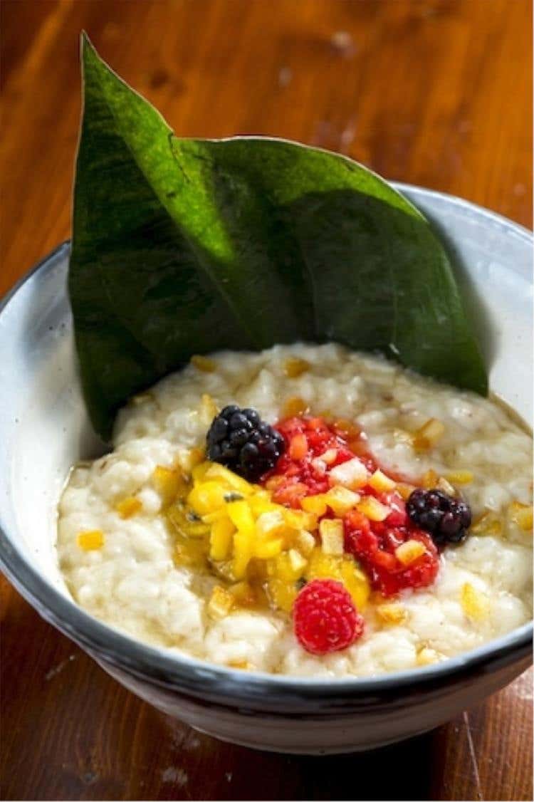 Budino di riso, zenzero e frutta