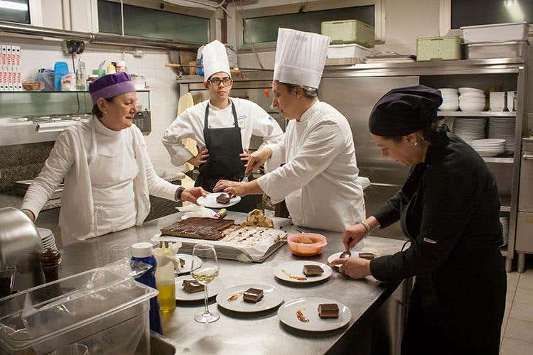 (Enrico Mazzaroni 
Guest star sul lungomare marchigiano)
