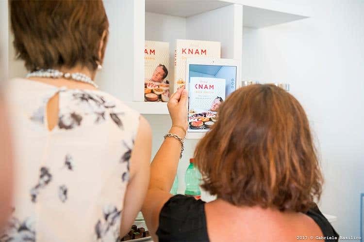 Ernst Knam, 25 anni di pasticceria 
Ad omaggiarlo anche il Maestro Marchesi (foto: Gabriele Basilico)