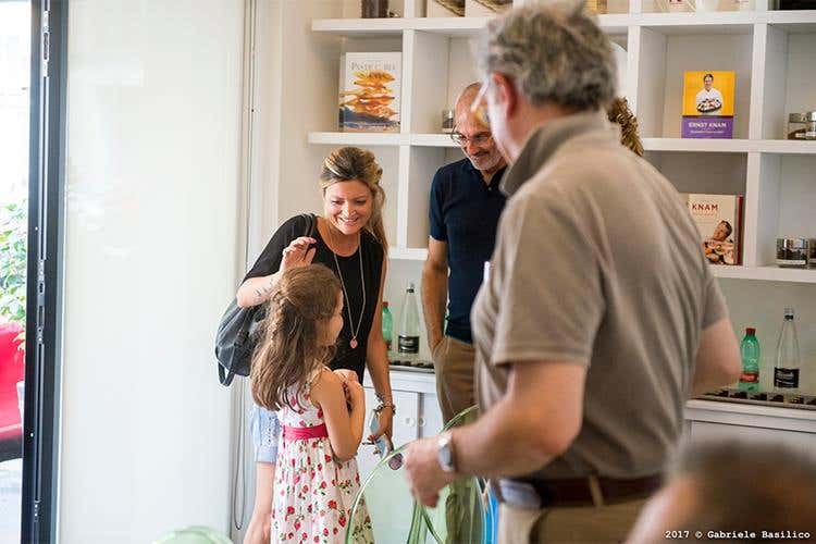 Ernst Knam, 25 anni di pasticceria 
Ad omaggiarlo anche il Maestro Marchesi (foto: Gabriele Basilico)