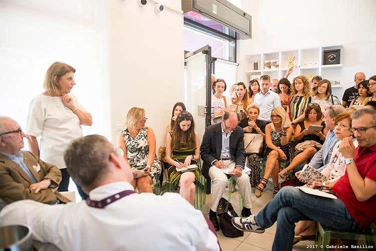Ernst Knam, 25 anni di pasticceria 
Ad omaggiarlo anche il Maestro Marchesi (foto: Gabriele Basilico)