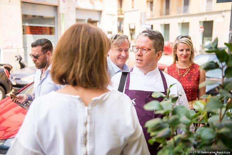 Ernst Knam  - Ernst Knam, 25 anni di pasticceria 
Ad omaggiarlo anche il Maestro Marchesi (foto: Gabriele Basilico)