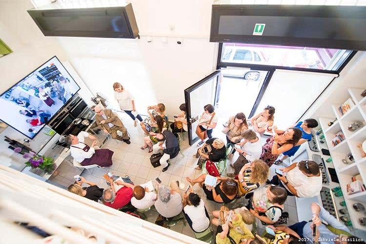 Ernst Knam, 25 anni di pasticceria 
Ad omaggiarlo anche il Maestro Marchesi (foto: Gabriele Basilico)