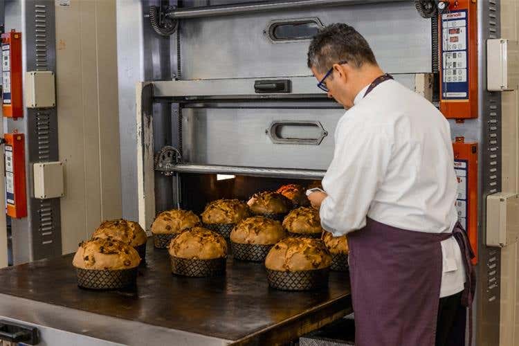 Ernst Knam svela i segreti 
del suo panettone classico