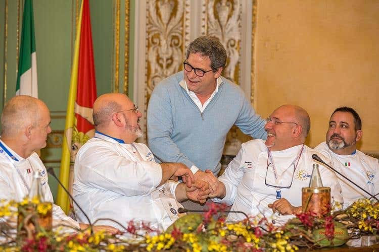 (Euro-Toques, 1° Congresso Sicilia 
Presentata la Guida 2019 con 242 soci)