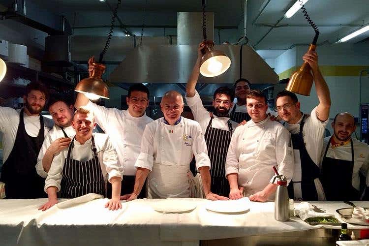 (Euro-Toques al Tre Olivi di Paestum 
Derflingher ospite da Matteo Sangiovanni)