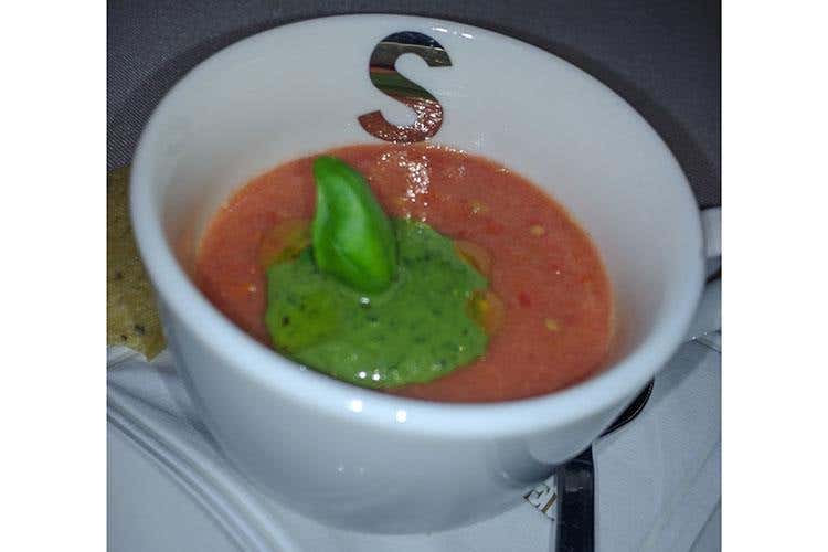 Cappuccino con Pomodoro del Piennolo del Vesuvio Dop ed olio extravergine di oliva del Cilento - Enrico Derflingher (Euro-Toques al Tre Olivi di Paestum 
Derflingher ospite da Matteo Sangiovanni)