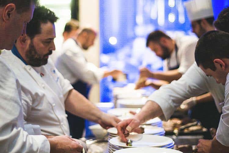 (Euro-Toques, alta cucina in tavola 
per la cena di gala al Gallia di Milano)