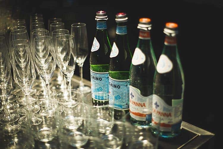 Acqua San Pellegrino e Acqua Panna (Euro-Toques, alta cucina in tavola 
per la cena di gala al Gallia di Milano)