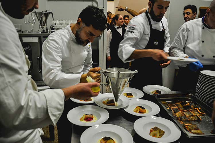 Filippo Sinisgalli (Euro-Toques, cena solidale sold out 
Derflingher: È bello dare una mano)