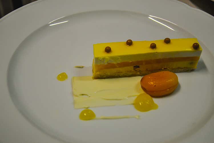 Trinacria: I profumi di Sicilia, il finocchietto, gli agrumi e la mandorla bianca - Gianluca Fusto(Euro-Toques, cena solidale sold out 
Derflingher: È bello dare una mano)