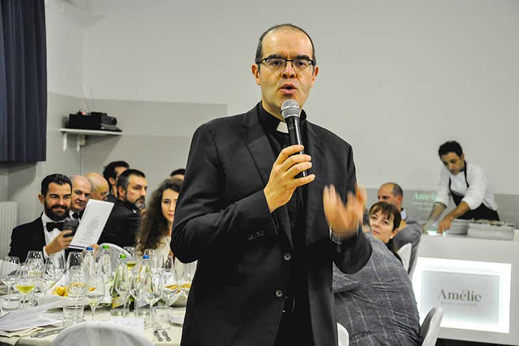 Don Davide (Euro-Toques, cena solidale sold out 
Derflingher: È bello dare una mano)