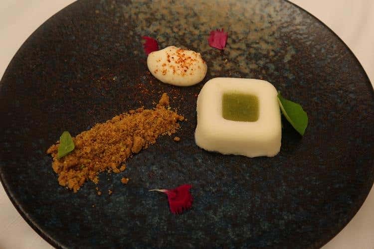 Natale di Maria - Croccante al pistacchio mousse allo youzu (Euro-Toques porta la Sicilia nel piatto Chiude in bellezza il Congresso Regionale