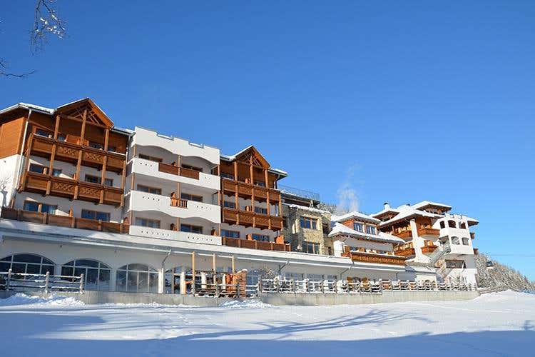 (Excelsior Dolomites Life Resort 
Design e comfort in Alto Adige)