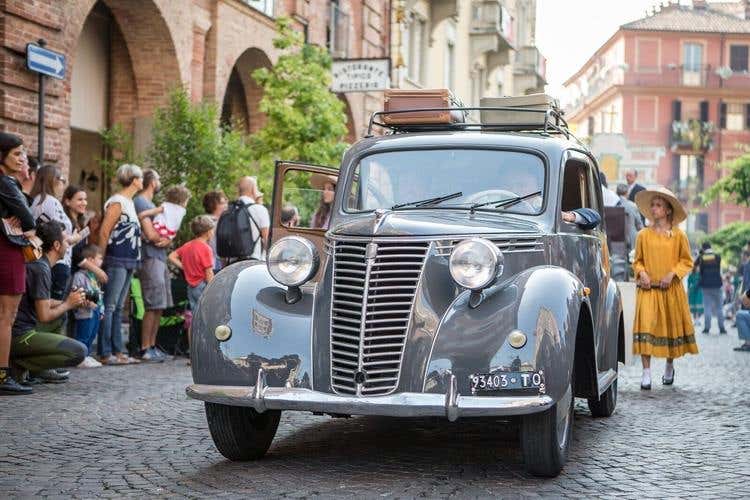 (Festival delle Sagre Astigiane 
Sfilate, folclore e degustazioni)