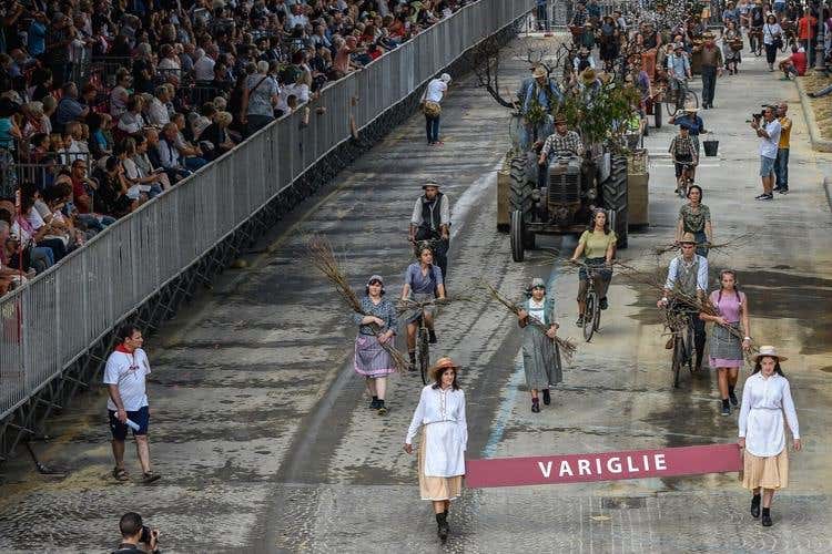 (Festival delle Sagre Astigiane 
Sfilate, folclore e degustazioni)