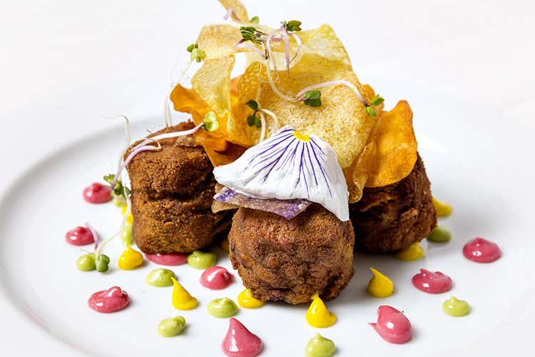 Polpette di ceci e verdure con frutti di mare (Fettuccine preparate a domicilio 
Alfredo alla Scrofa pronto a partire)