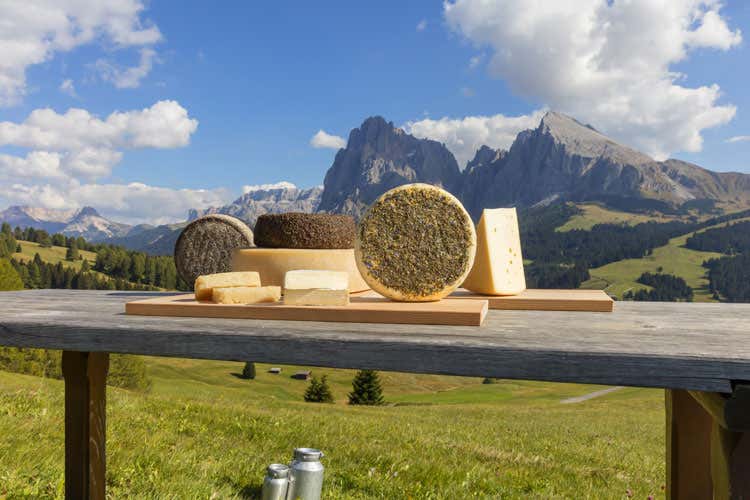 (Formaggi in alta quota 
In Alto Adige 3 giorni di assaggi)