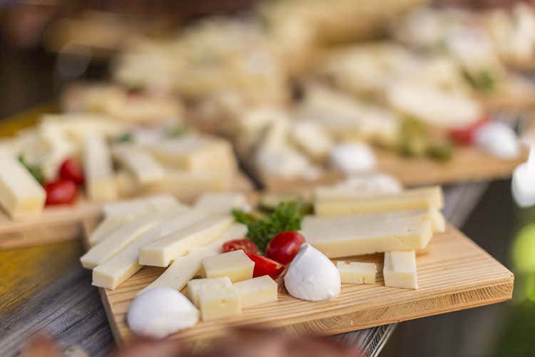 (Formaggi in alta quota 
In Alto Adige 3 giorni di assaggi)