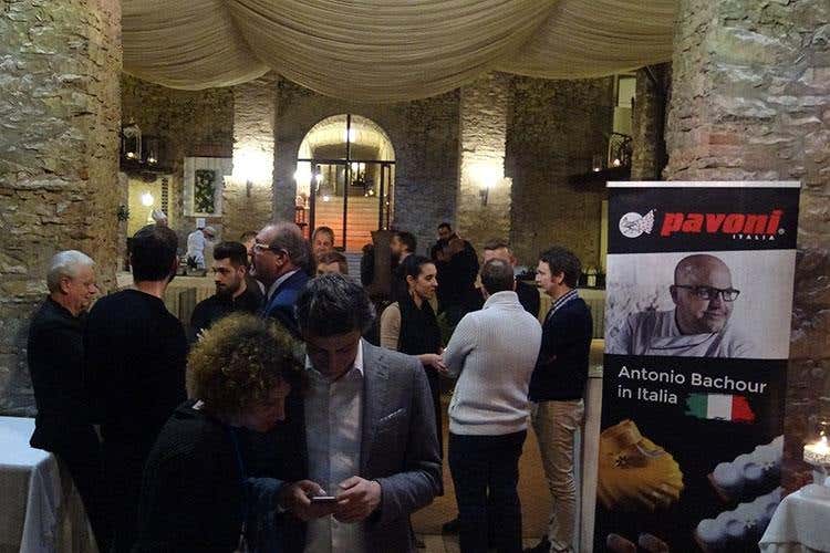 (Formazione e funzionalità alla base 
La pasticceria di Pavoni e Bachour)