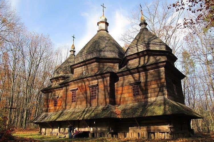 Fra storia e sacralità 
Un tour fra le chiese in legno dell'Ucraina