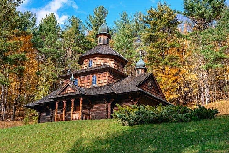 Fra storia e sacralità 
Un tour fra le chiese in legno dell'Ucraina