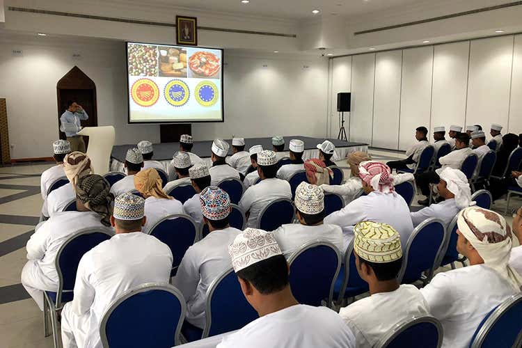 (Fratello e Austero in Oman 
Ambasciatori della cucina italiana)