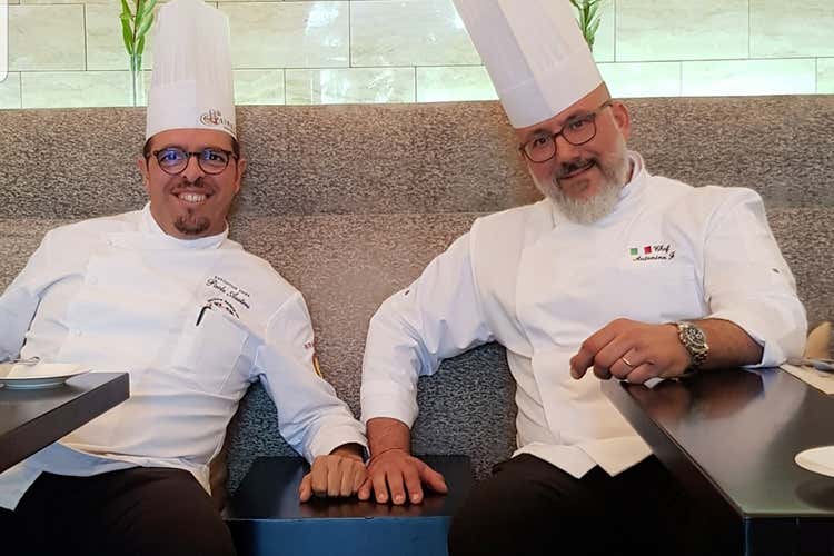 (Fratello e Austero in Oman 
Ambasciatori della cucina italiana)