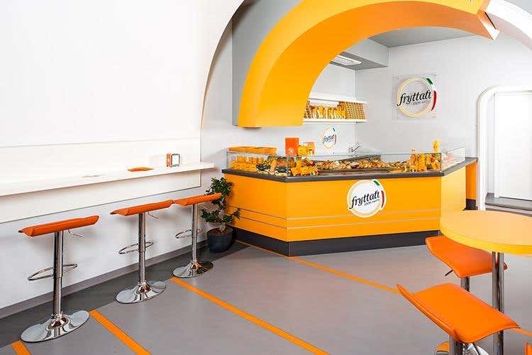 (Fryttatì, lo street food napoletano a Roma 
Timballi di pasta fritti per tutti i gusti)